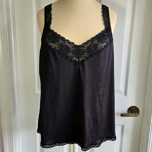 Vanity Fair Vintage Black Camisole Top Size 38 Nylon And Lace Lingerie‎ - Picture 1 of 7